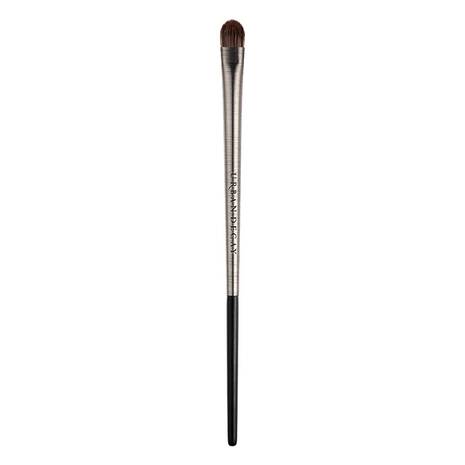 brush for cut crease