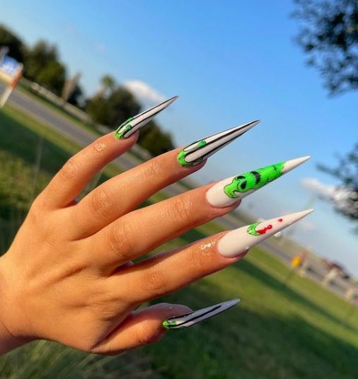 30 Fun and Scary Halloween Nail Designs 2021