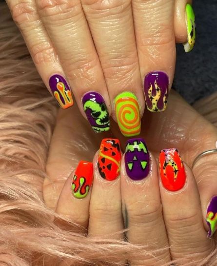 30 Fun and Scary Halloween Nail Designs 2021