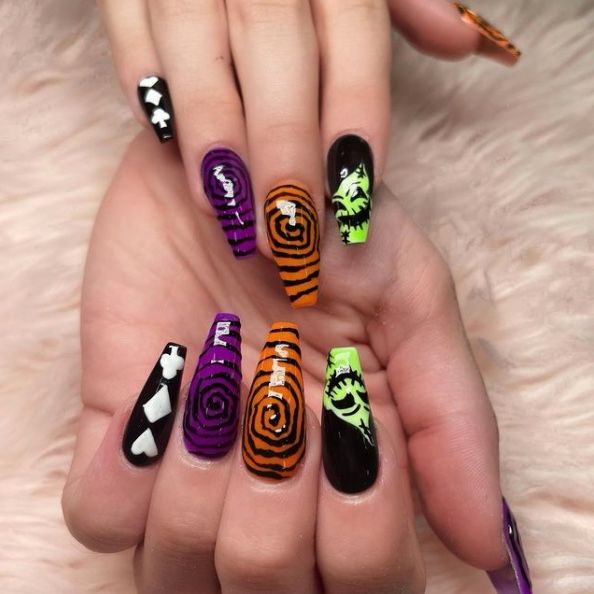 30 Fun and Scary Halloween Nail Designs 2021