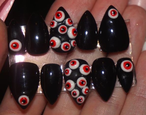 30 Fun and Scary Halloween Nail Designs 2021