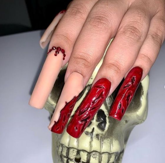 30 Fun and Scary Halloween Nail Designs 2021