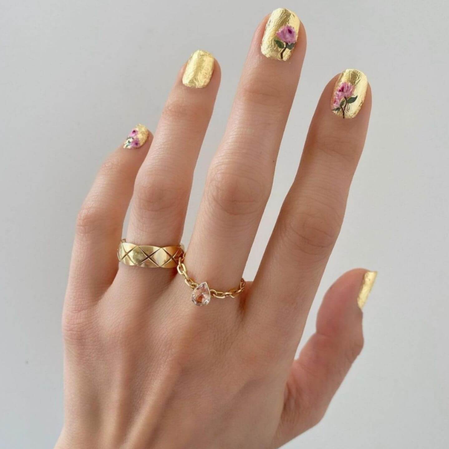 These Gorgeous Valentines Day Nails will steal your heart in 2022